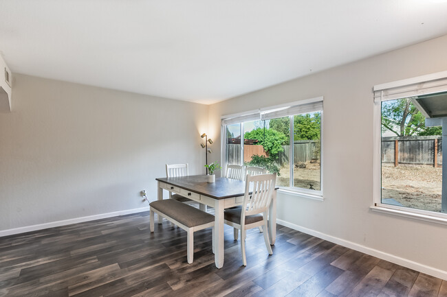 kitchen - 7055 Woodrick Way