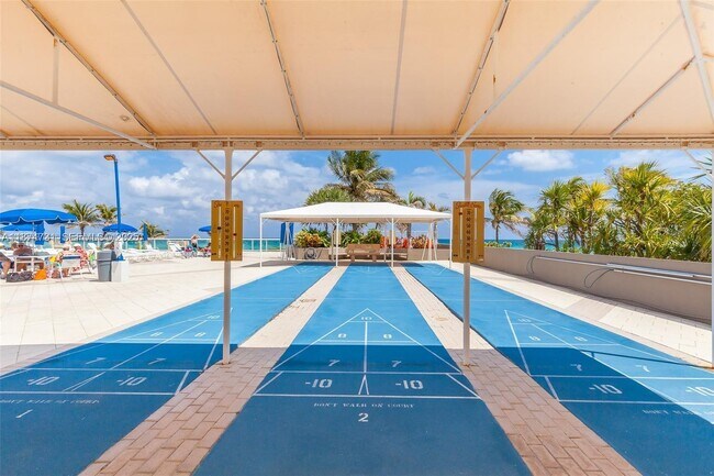 Building Photo - 2030 S Ocean Dr