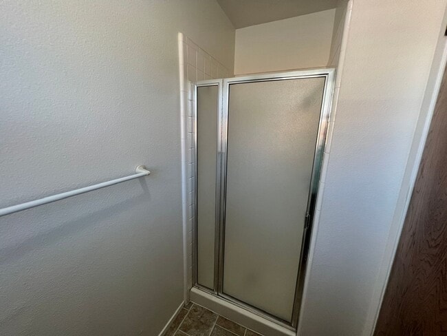 Building Photo - Immaculate 3 bedroom on a court!