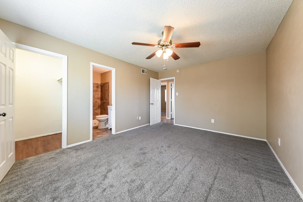 Building Photo - 1522 Sunset Ln