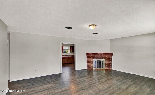 Building Photo - 5013 Chivalry Dr