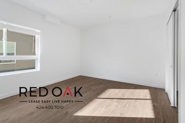 Building Photo - 1011-1013 Everett St