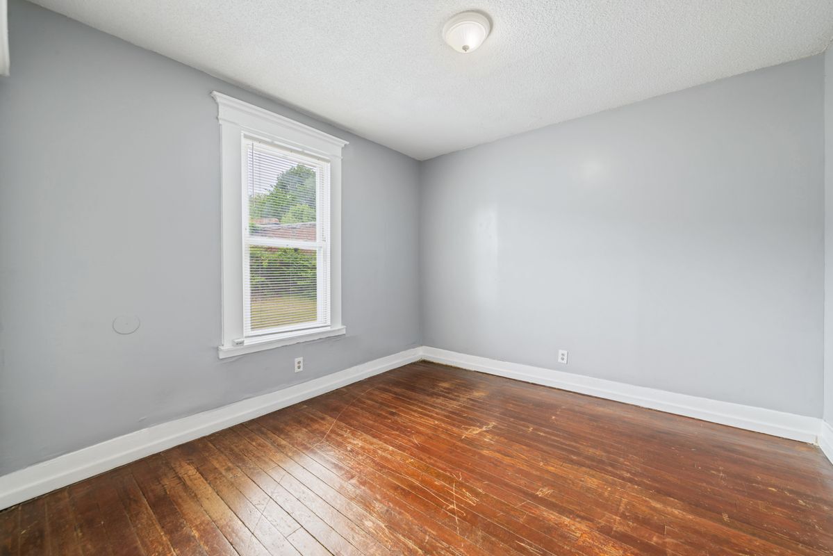 Building Photo - 705 Dixwell Ave