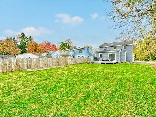 Building Photo - 78 Kimbark Rd