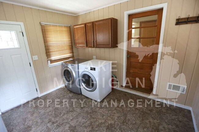 Building Photo - 3108 Ottogan St