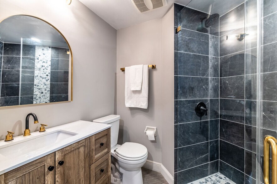 Building Photo - 9330 Seagrape Dr