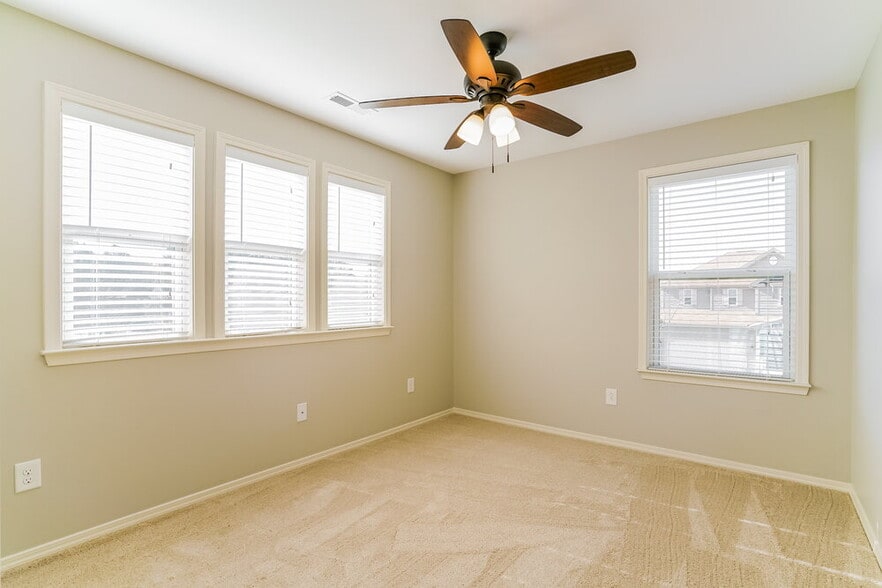 Building Photo - 4901 Autumn Sage Landing