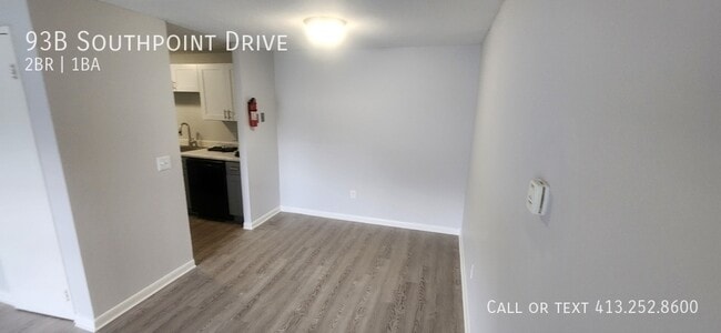 Building Photo - 93 Southpoint Dr