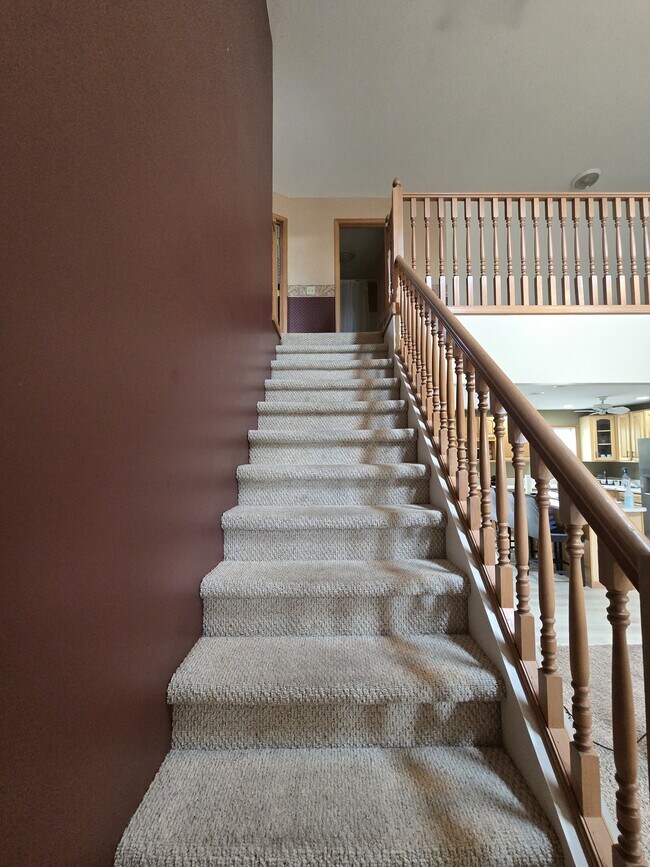 Building Photo - 9444 Windsong Ln