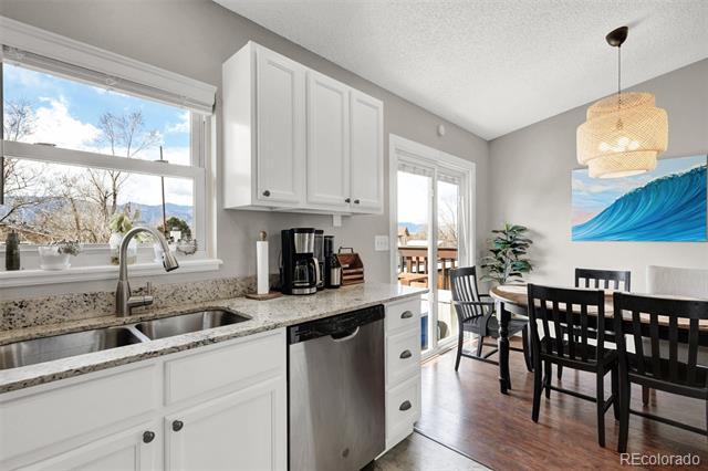 Building Photo - 3240 Post Oak Dr