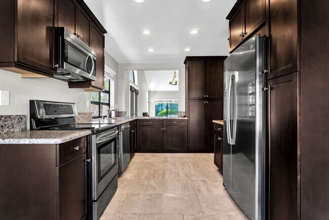 Building Photo - Beautiful single level home in Rancho Pena...