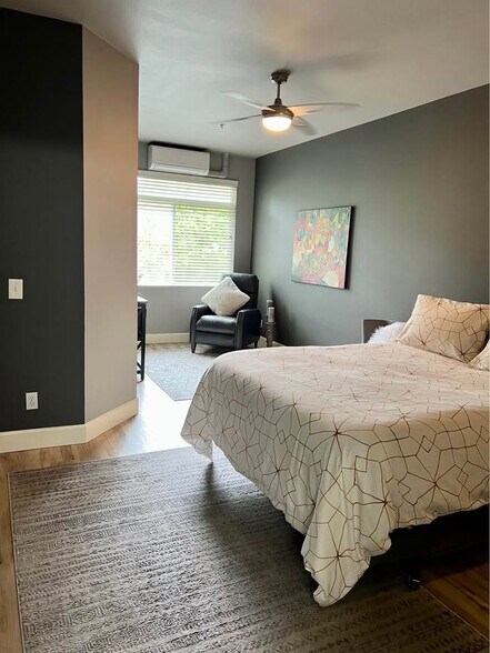 Master Nook - 737 241st Ln SE