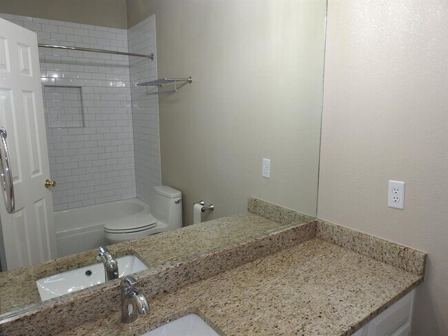 Building Photo - 11207 Crossland Dr