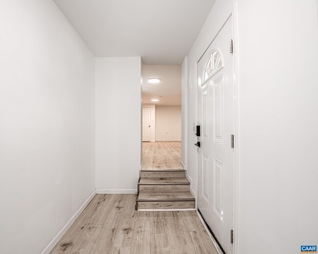 Building Photo - 2308 Center Ave