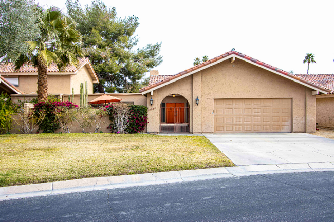 Primary Photo - 37640 Los Cocos Dr E
