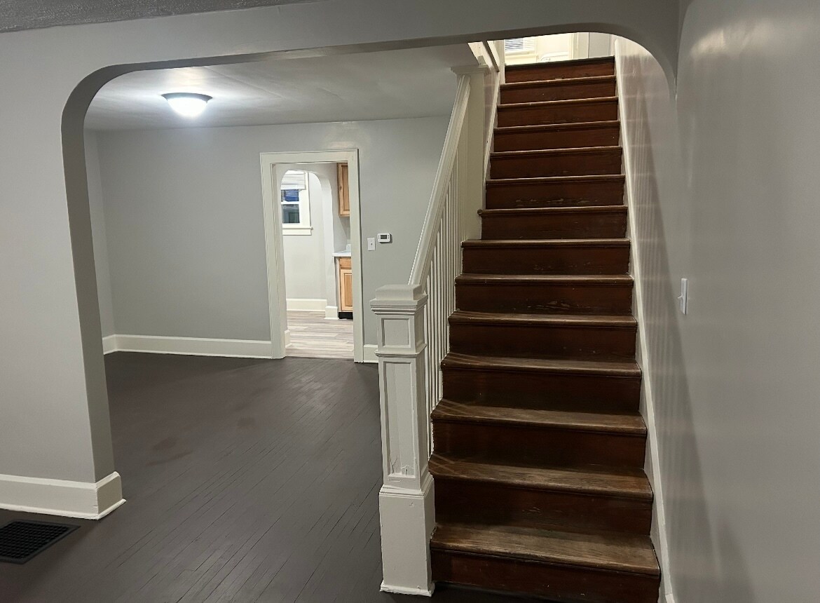 Building Photo - 2215 Morgan St