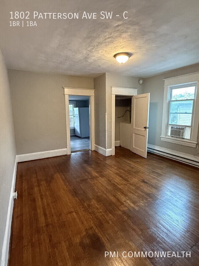 Building Photo - 1802 Patterson Ave SW