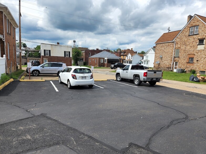 Dedicated Tenant Parking - 301 E 1st Ave