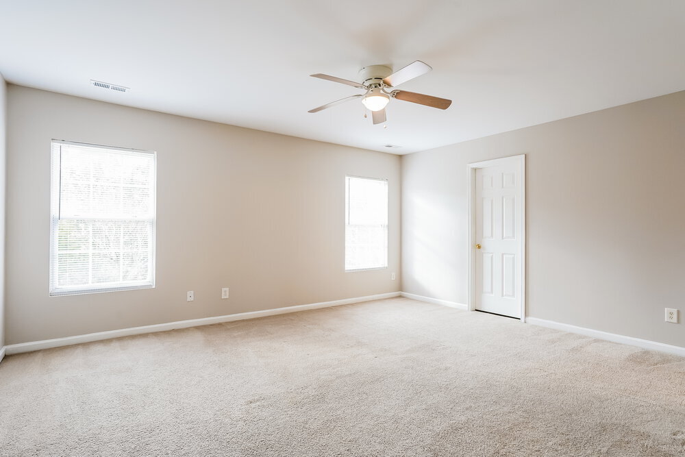 Building Photo - 107 Sleeper Car Ln