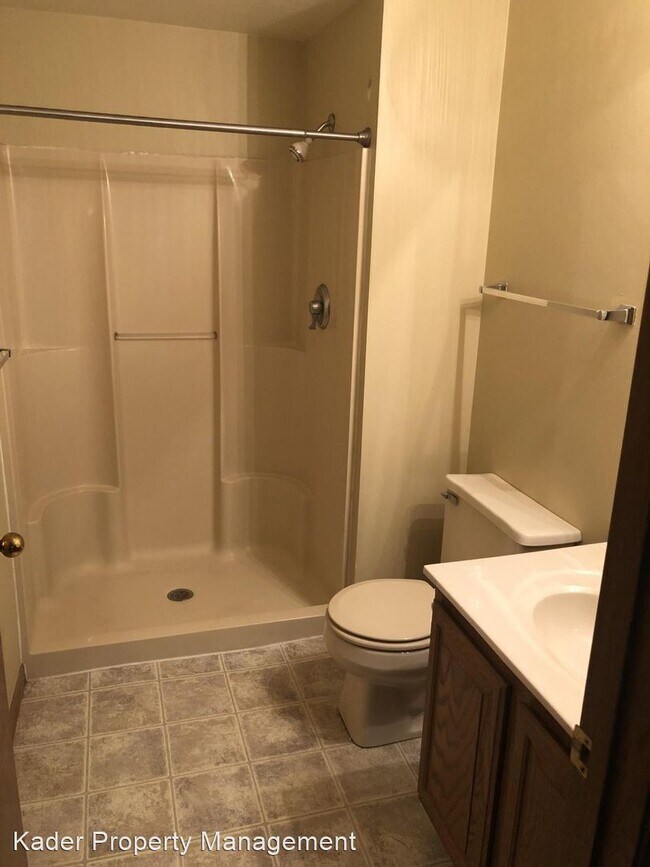 Building Photo - 2 br, 2 bath House - 2217 Luann Ln. #3