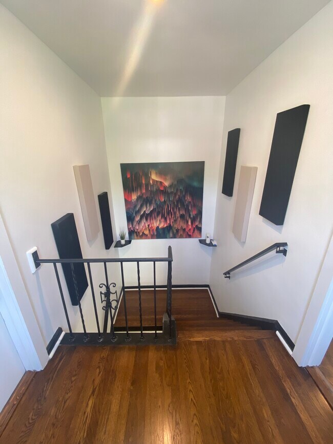 Common area - 3041 Cleinview Ave