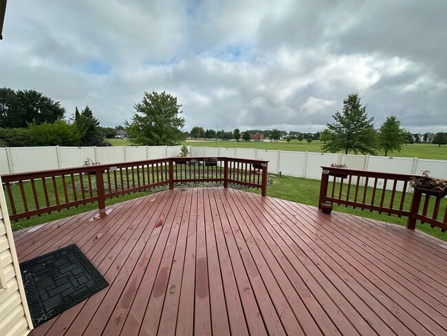 Building Photo - 227 Butler Dr