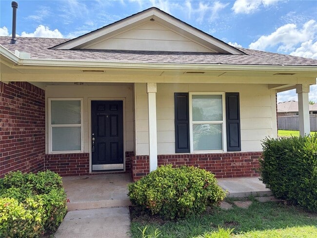 Building Photo - 2704 Fennel Rd