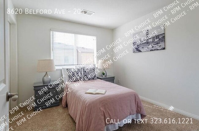Building Photo - 8620 Belford Ave