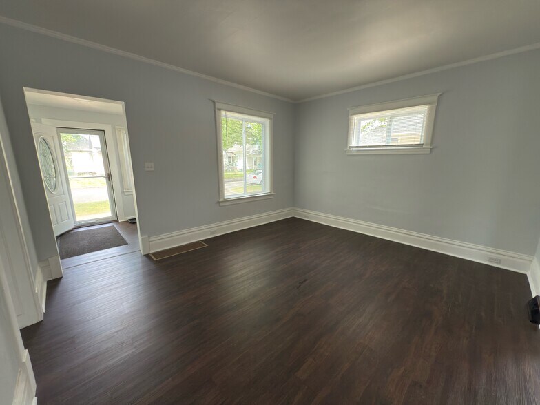 Living Room 1 - 1473 Montgomery Ave