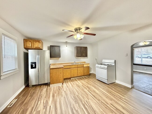 Building Photo - 710-712 S Ringold St