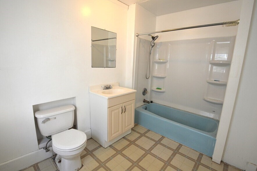 Building Photo - 24 Weld Hill St