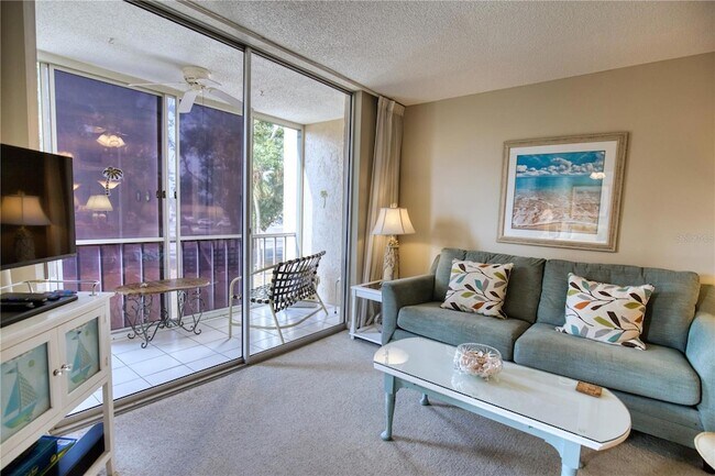 Building Photo - 519 Albee Farm Rd