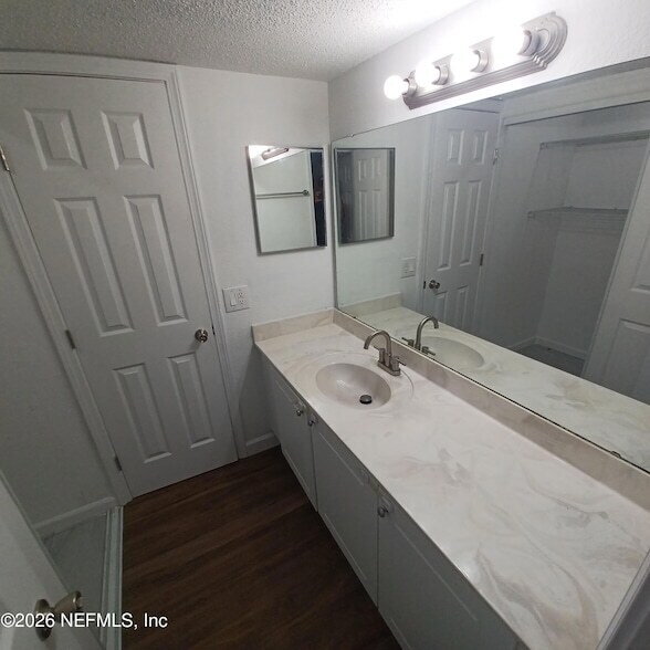 Building Photo - 3918 La Mirada Dr N