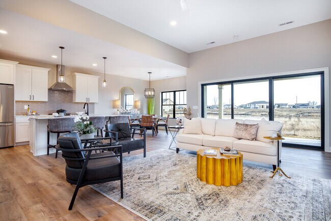 Building Photo - 2116 Aikman Dr