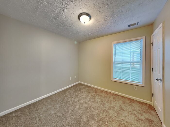 Building Photo - 9154 Jefferson Village Dr SW