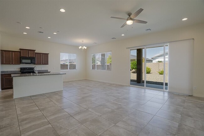 Building Photo - 6832 Gables Trl