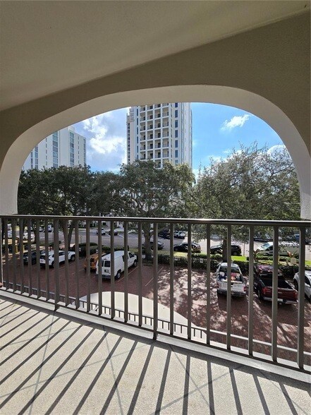 Building Photo - 105 4th Ave NE