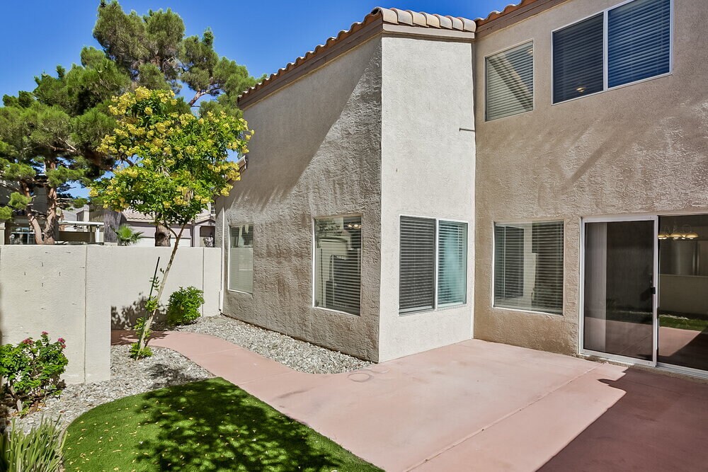 Building Photo - 3468 Blue Heather Dr