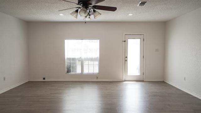 Building Photo - 5205 Shoregate Dr