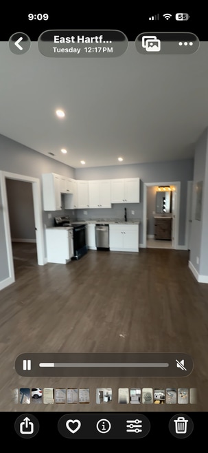 Building Photo - 116 Main St