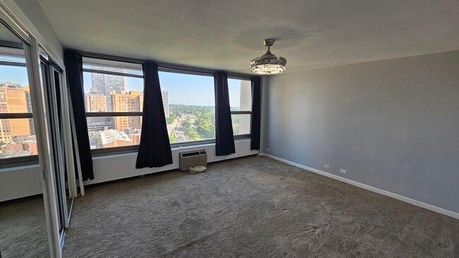 Building Photo - 3600 N Lake Shore Dr