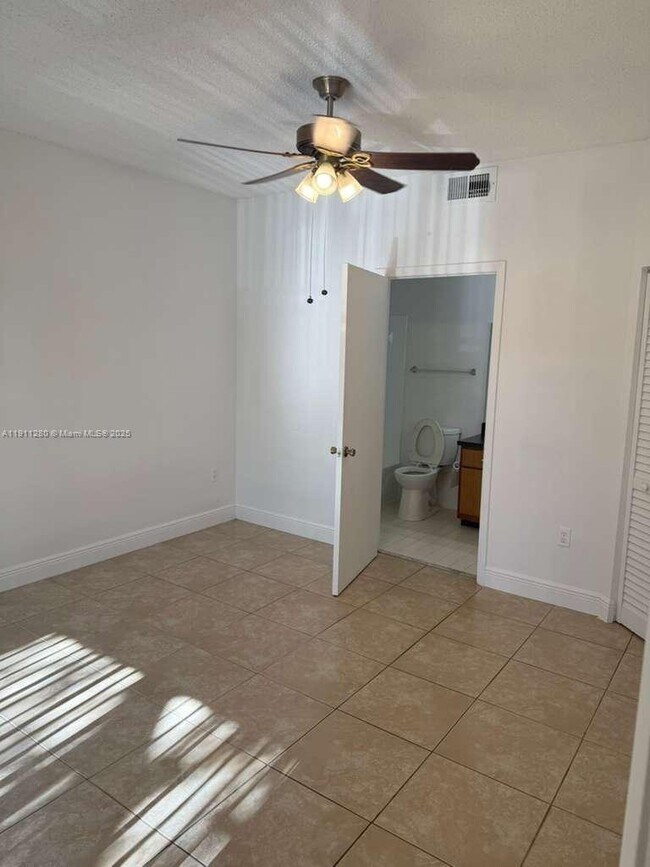 Building Photo - 2445 SW 18th Terrace