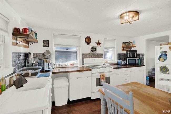 Building Photo - 1406 Beaumont Ave