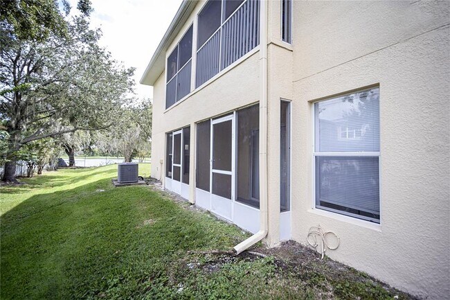 Building Photo - 2814 Club Cortile Cir