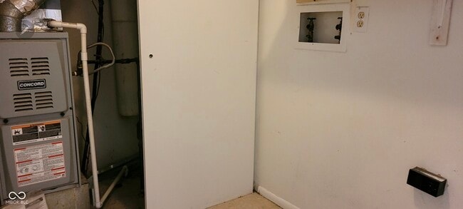 Building Photo - 10169 Penrith Dr