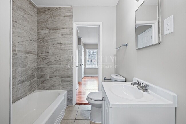 Building Photo - 1738 Willow Wood Ave