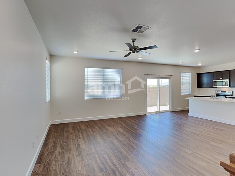 Building Photo - 6050 Theodore St