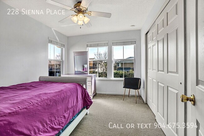Building Photo - 228 Sienna Pl
