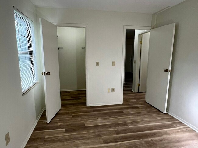 Building Photo - 3300 Kristin Ct