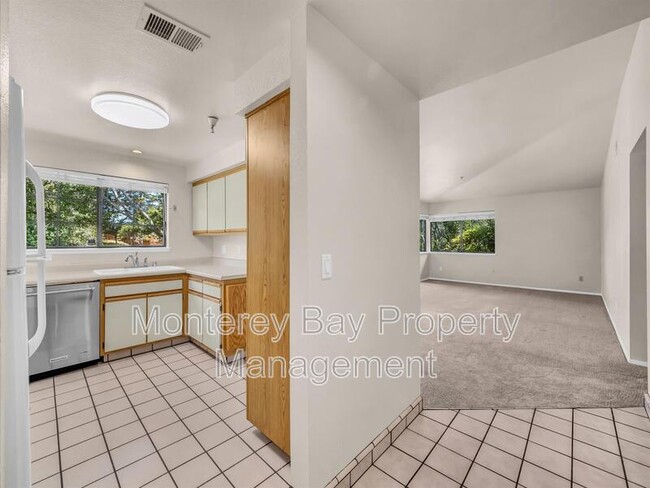 Building Photo - 110 Pheasant Ridge Rd